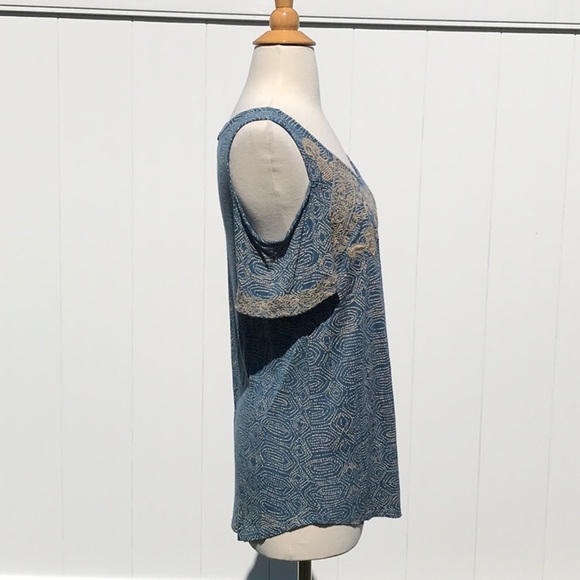 Lucky 🍀 Brand Blue Cold Shoulder Short Sleeve Embroidered Tunic Top Size Medium - Picture 6 of 14
